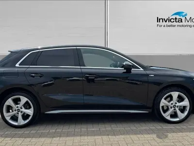 Used Audi A3 e-tron Comfort 204 HP (150 kW) 2022 Mythos black metallic Hatchback