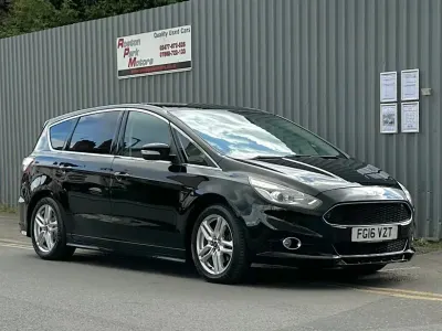 Usado Ford S-MAX Sport 180 HP (132 kW) 2016 Preto Monovolume