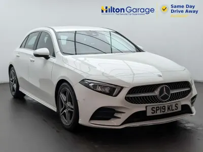 Used Mercedes A180 Executive 136 HP (100 kW) 2019 White Hatchback