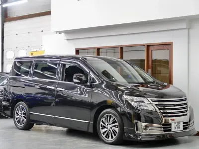 Używany Nissan Elgrand 2019 Czarny