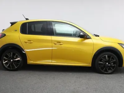 Used Peugeot e-208 GT 98 kW (134 HP) 2023 Yellow Hatchback