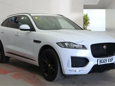 Used Jaguar F-Pace Chequered Flag 180 HP (132 kW) 2019 White SUV