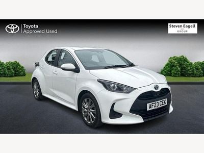 Used Toyota Yaris Hybrid 2023 White Hatchback