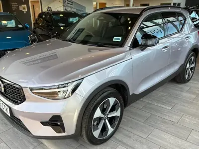 Usado Volvo XC40 Plus 197 HP (144 kW) 2026 SUV