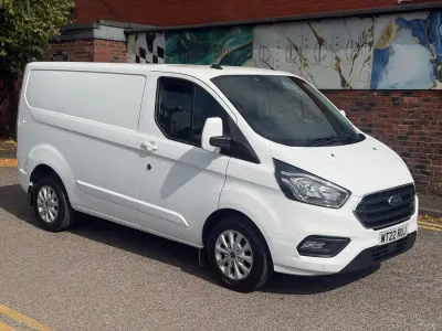 Used Ford Transit Custom Limited 130 HP (95 kW) 2022 White Van