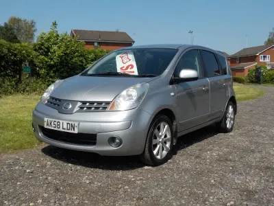 Used Nissan Note Tekna 110 HP (80 kW) 2008 Silver Hatchback