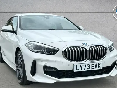 Used BMW 118 M Sport 134 HP (98 kW) 2023 White Hatchback