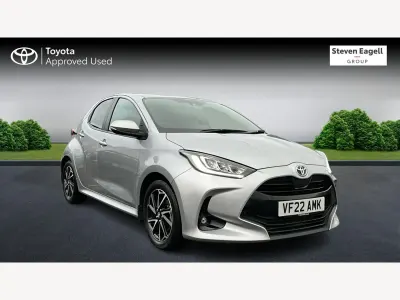 Second-hand Toyota Yaris Hybrid Design 2022 Argintiu Hatchback