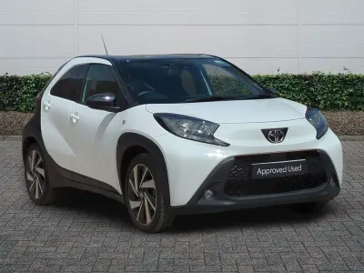 Used Toyota Aygo X 72 HP (52 kW) 2023 White SUV