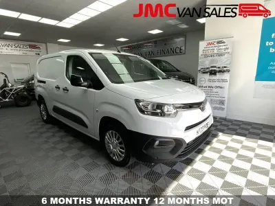 Used Toyota Proace 120 HP (88 kW) 2023 White MPV