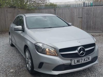 Used Mercedes A180 Executive 109 HP (80 kW) 2017 Silver Hatchback