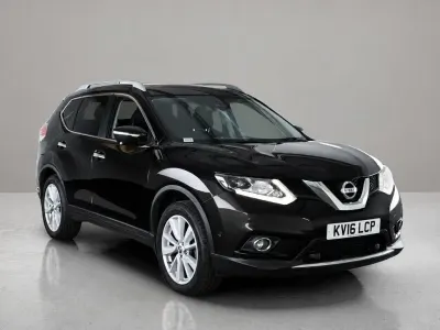 Used Nissan X-Trail Tekna 130 HP (95 kW) 2016 Green SUV