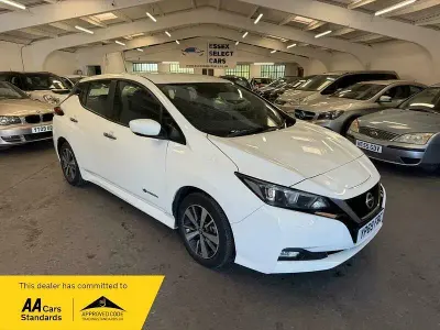 Used Nissan Leaf Acenta 110 kW (150 HP) 2019 White Hatchback