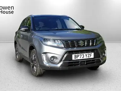 Gebraucht Suzuki Vitara SZ5 115 PS (84 kW) 2023 Grau SUV