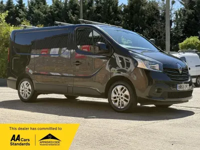 Używany Renault Trafic 2018 Czarny Minivan