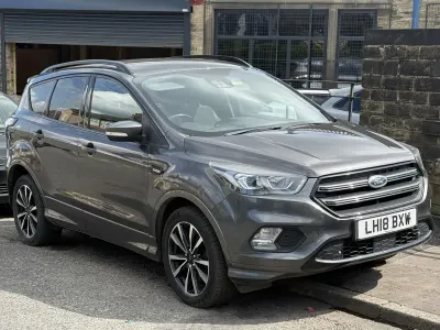 Usado Ford Kuga ST-Line 120 CV (88 kW) 2018 Gris SUV