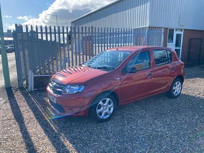 Used Dacia Sandero Ambiance 2015 Red Hatchback
