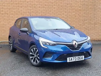 Used Renault Clio Evolution 90 HP (66 kW) 2023 Blue Hatchback