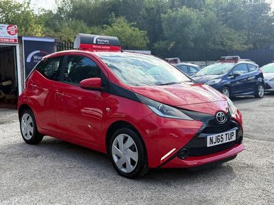 Red Used 2015 Toyota Aygo X-play Hatchback | £5,495 (Fair price)