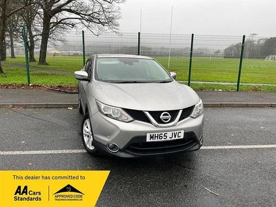 Silver Used 2015 Nissan Qashqai Acenta SUV | £7,495 (Fair price)