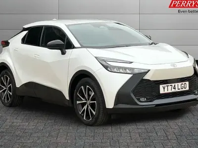 Used Toyota C-HR Design 223 HP (164 kW) 2024 White SUV