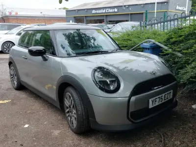 Used Mini Cooper Classic 114 kW (156 HP) 2025 Silver Hatchback