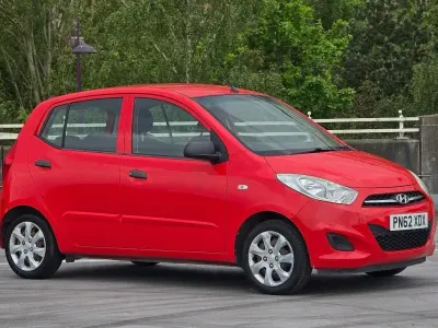 Gebraucht Hyundai i10 Classic 2013 Rot Kleinwagen