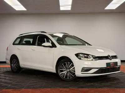 Used VW Golf VII SE 115 HP (84 kW) 2018 White Estate
