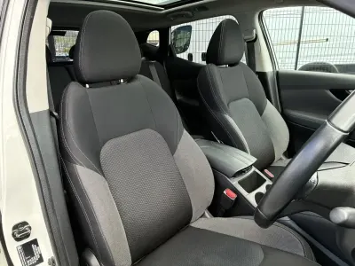Used Nissan Qashqai N-Connecta 2019 White SUV