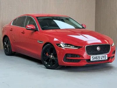 Used Jaguar XE S 300 HP (220 kW) 2019 Red Sedan