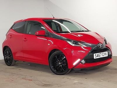 Used Toyota Aygo x-style 68 HP (50 kW) 2017 Red Hatchback