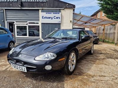 used Jaguar XK8 Coupe (2002/52)4.2 2d Auto