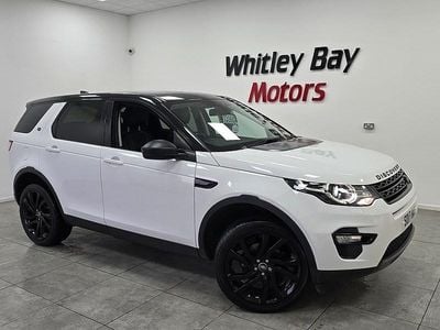 White Used 2017 Land Rover Discovery Sport HSE SUV | £13,990 (Expensive)