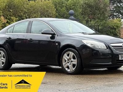 Black Used 2010 Vauxhall Insignia Hatchback | £990 (A bit pricey)