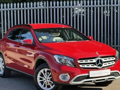 Used Mercedes GLA200 Executive 156 HP (114 kW) 2018 Red SUV