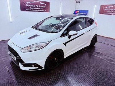 Used Ford Fiesta ST 2014 White Hatchback
