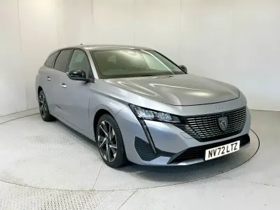 Second-hand Peugeot 308 Allure Premium 130 CP (95 kW) 2023 Gri Break