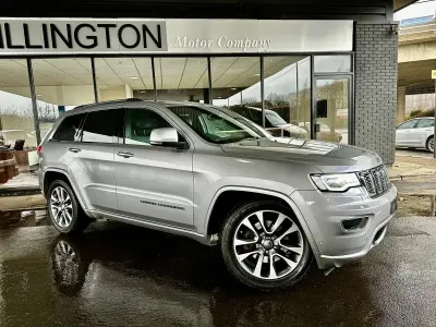 Usado Jeep Grand Cherokee Overland 247 HP (181 kW) 2018 Cinzento SUV