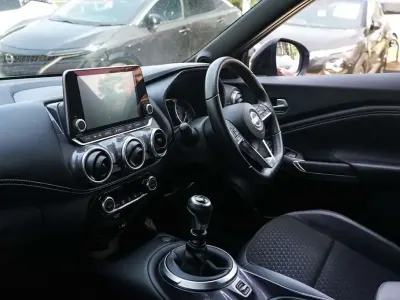 Used Nissan Juke N-Connecta 112 HP (82 kW) 2023 Grey SUV