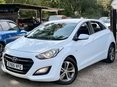 Used Hyundai i30 SE 2015 White Hatchback