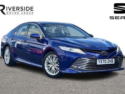 Used Toyota Camry 218 HP (160 kW) 2020 Galactic blue Sedan