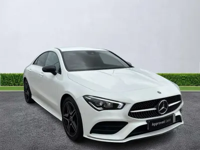 Usado Mercedes CLA220 Executive 2023 Branco Sedan