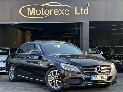 Usado Mercedes C350e Premium 293 HP (215 kW) 2017 Preto Sedan