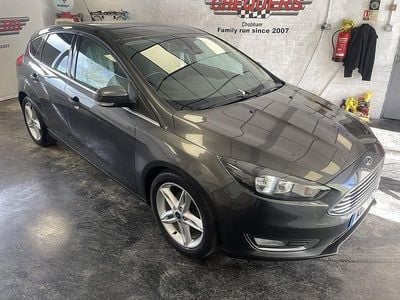 Used Ford Focus Titanium 125 HP (91 kW) 2017 Grey Hatchback