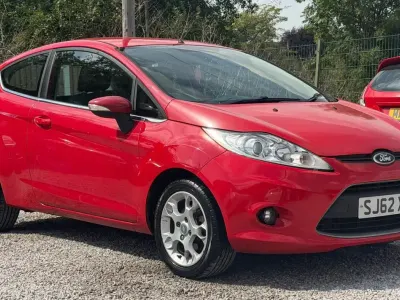 Used Ford Fiesta Zetec 2012 Red Hatchback