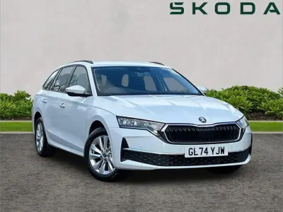 Begagnad Skoda Octavia SE Technology 150 HK (110 kW) 2024 Vit Kombi