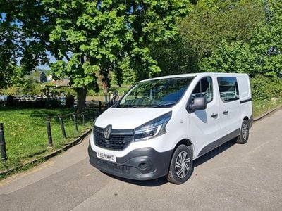 Begagnad Renault Trafic Business 2019 Vit Minibuss