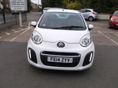 Used Citroën C1 68 HP (50 kW) 2014 White Hatchback