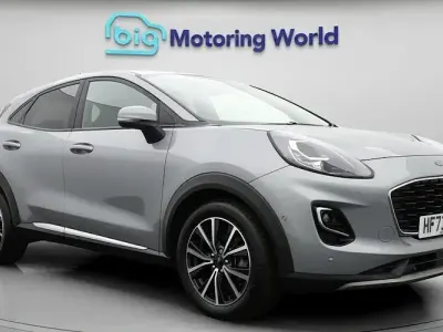 Usado Ford Puma Titanium 125 CV (91 kW) 2023 Plateado SUV