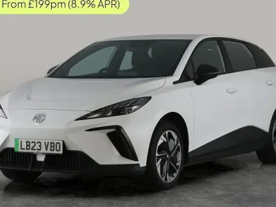 Used MG MG4 EV SE 150 kW (204 HP) 2023 White Hatchback